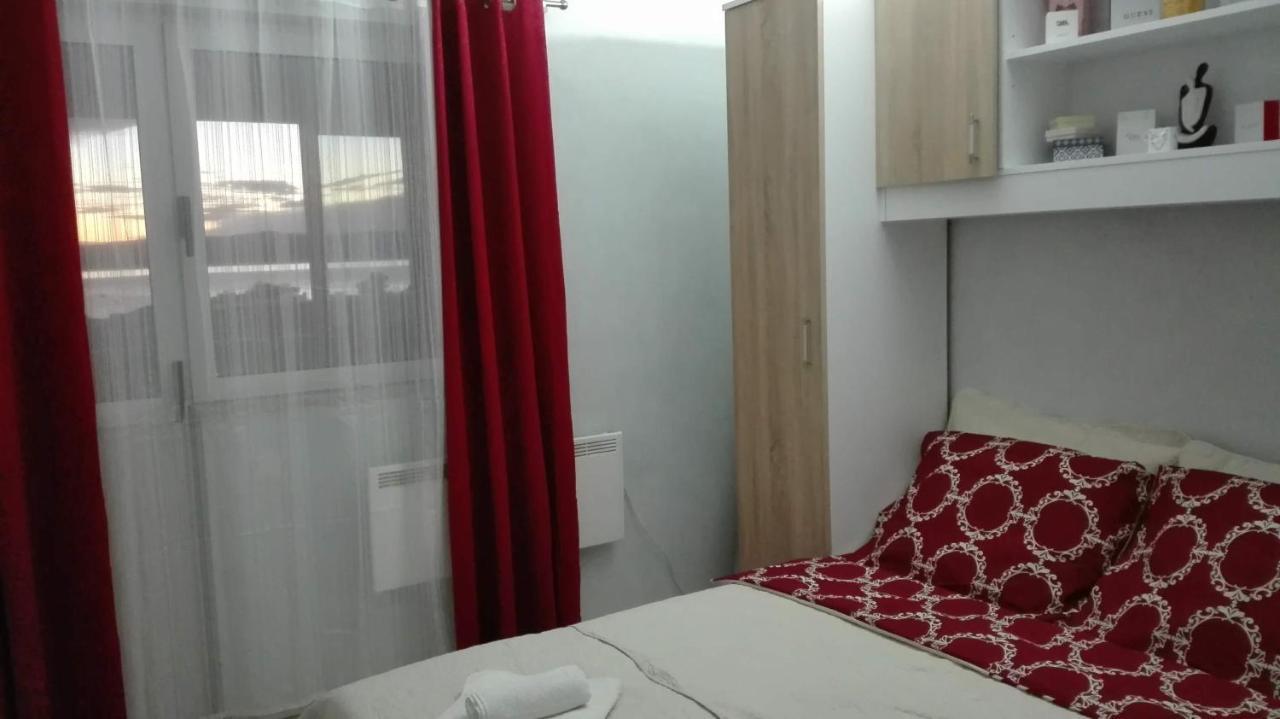 Apartmani Zoran Bilic Promajna Esterno foto